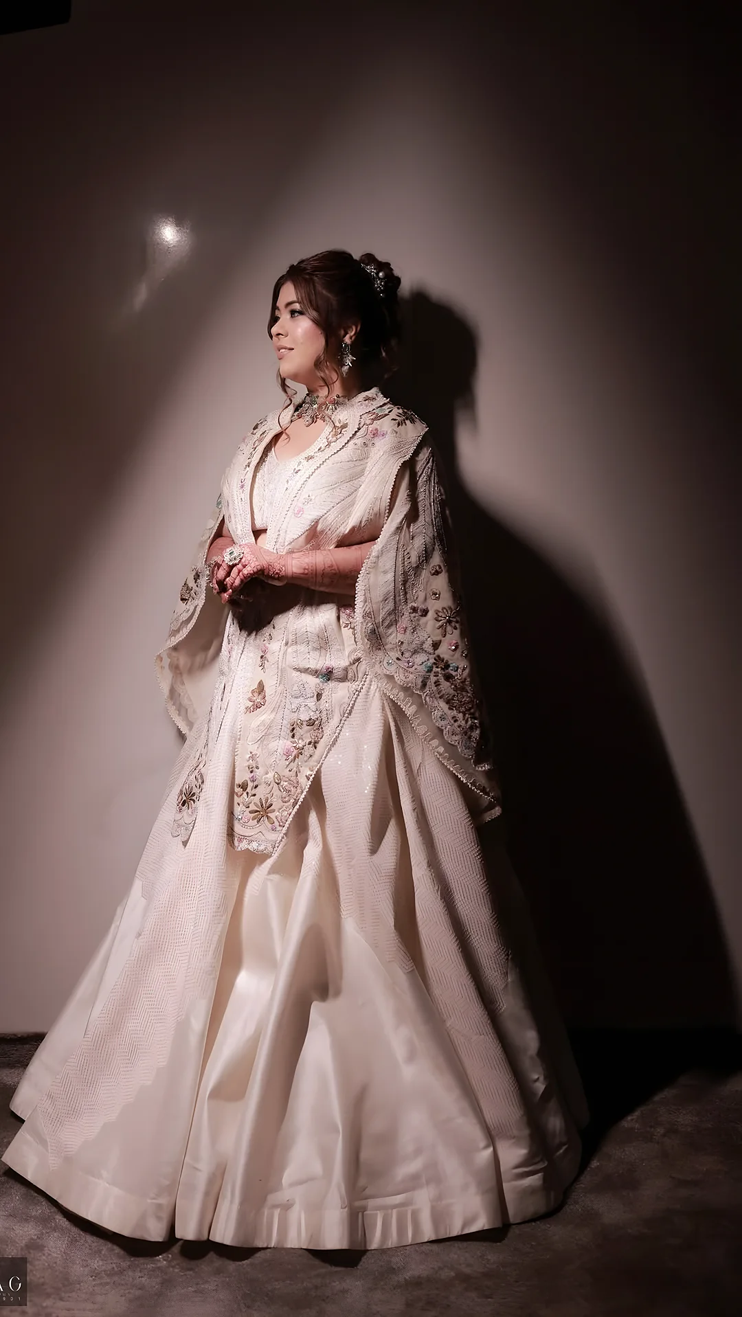 Bride in ivory